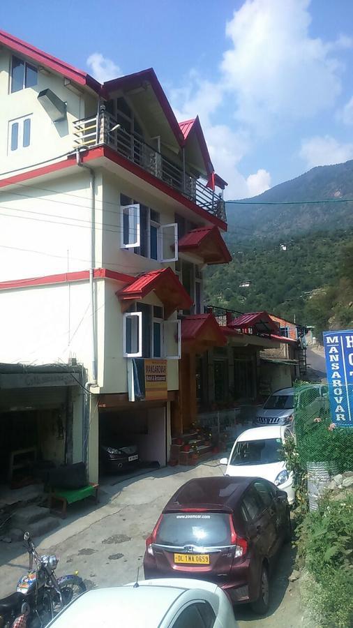 Hotel Mansarovar Banjār 外观 照片