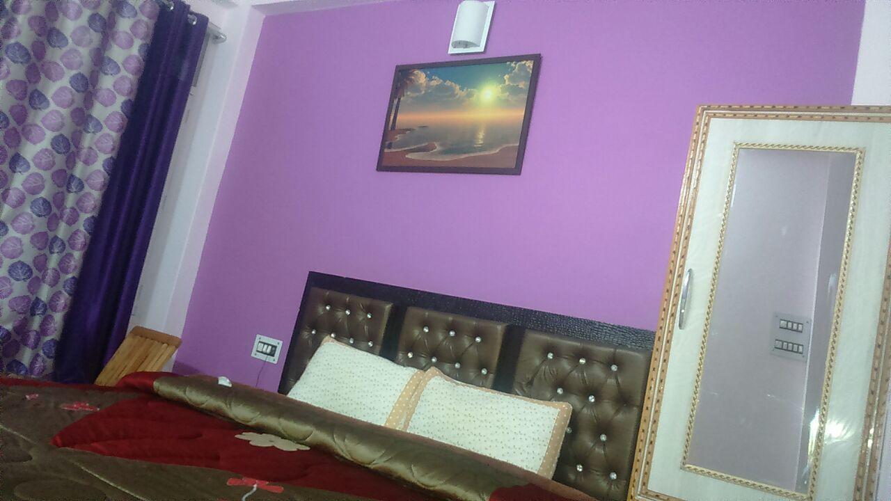 Hotel Mansarovar Banjār 外观 照片